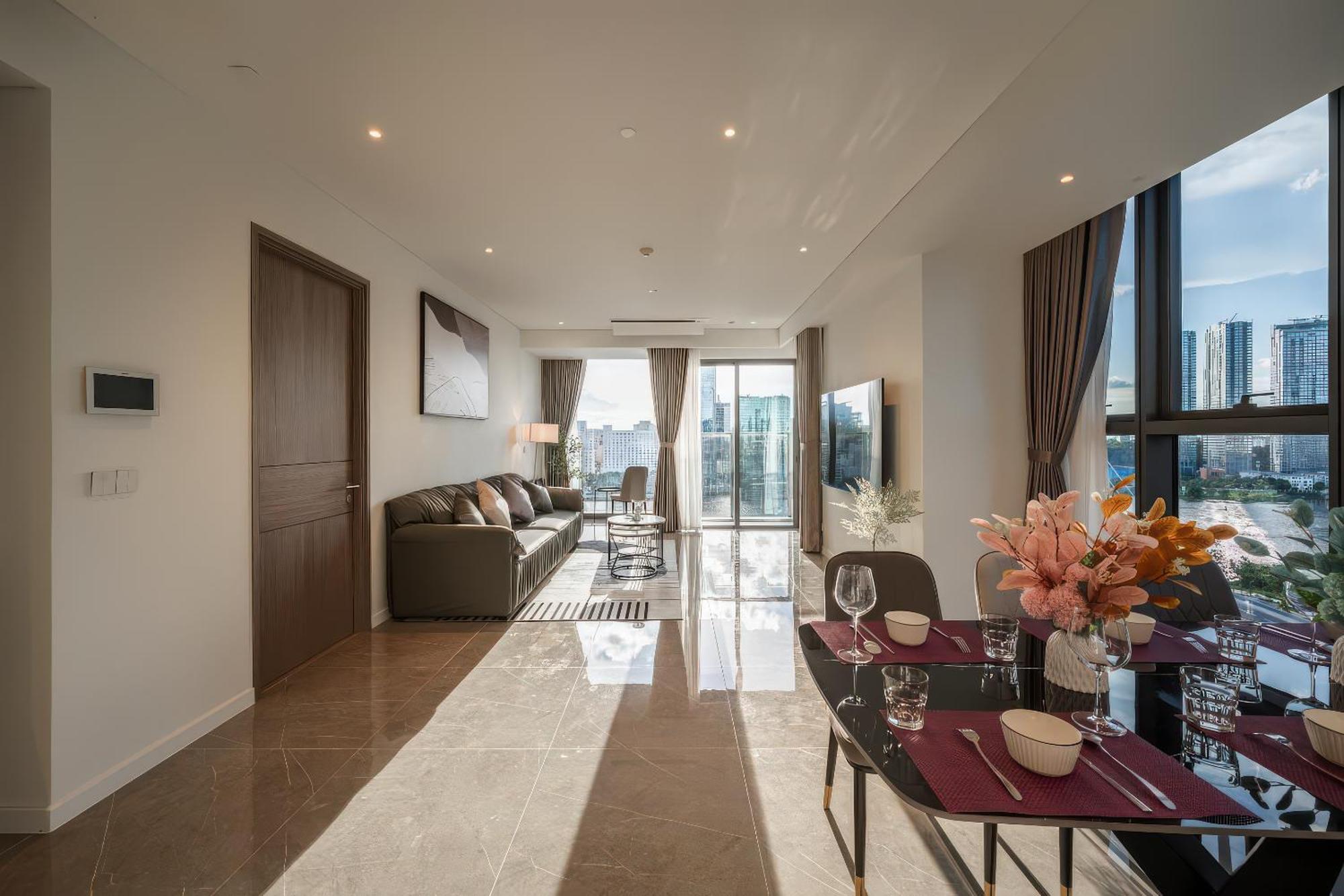 The Opera - Luxury Infinity Pool&sauna Apartment